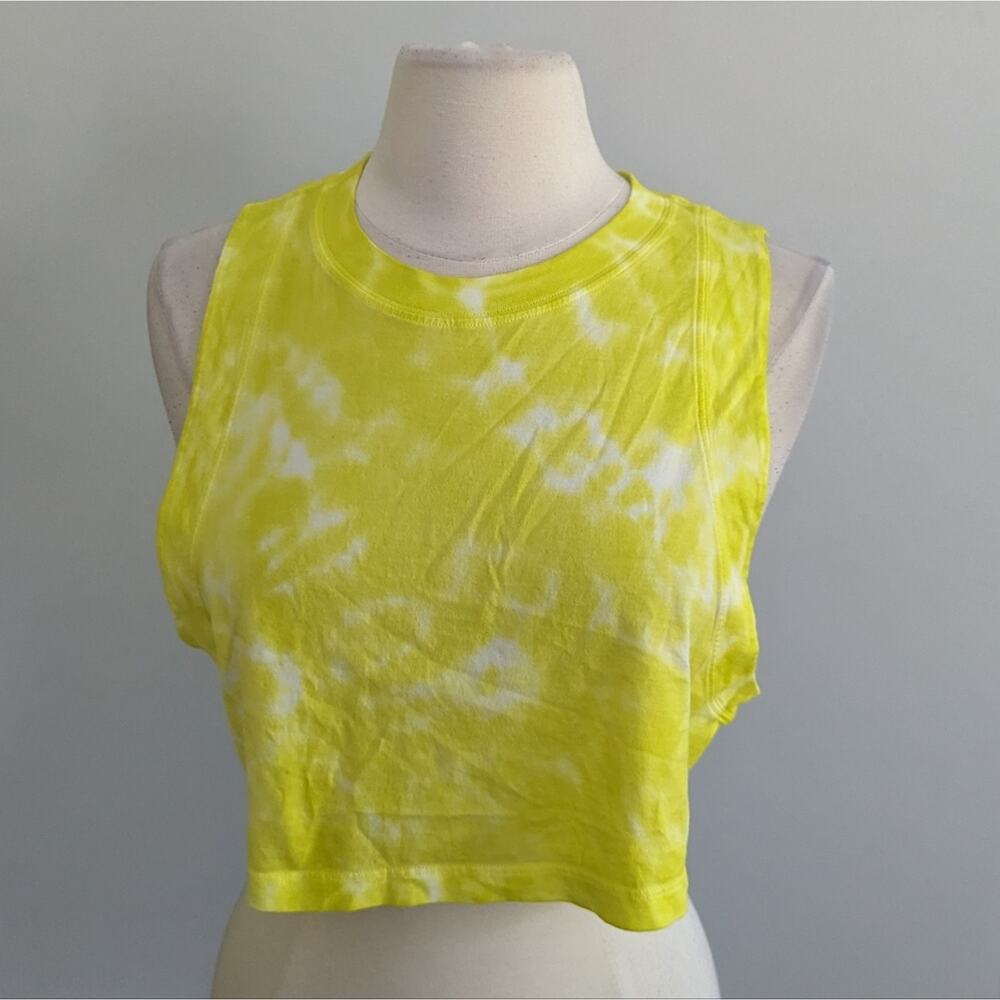 Lululemon Neon Yellow Crop Muscle Top Approx 8 Medium Large
